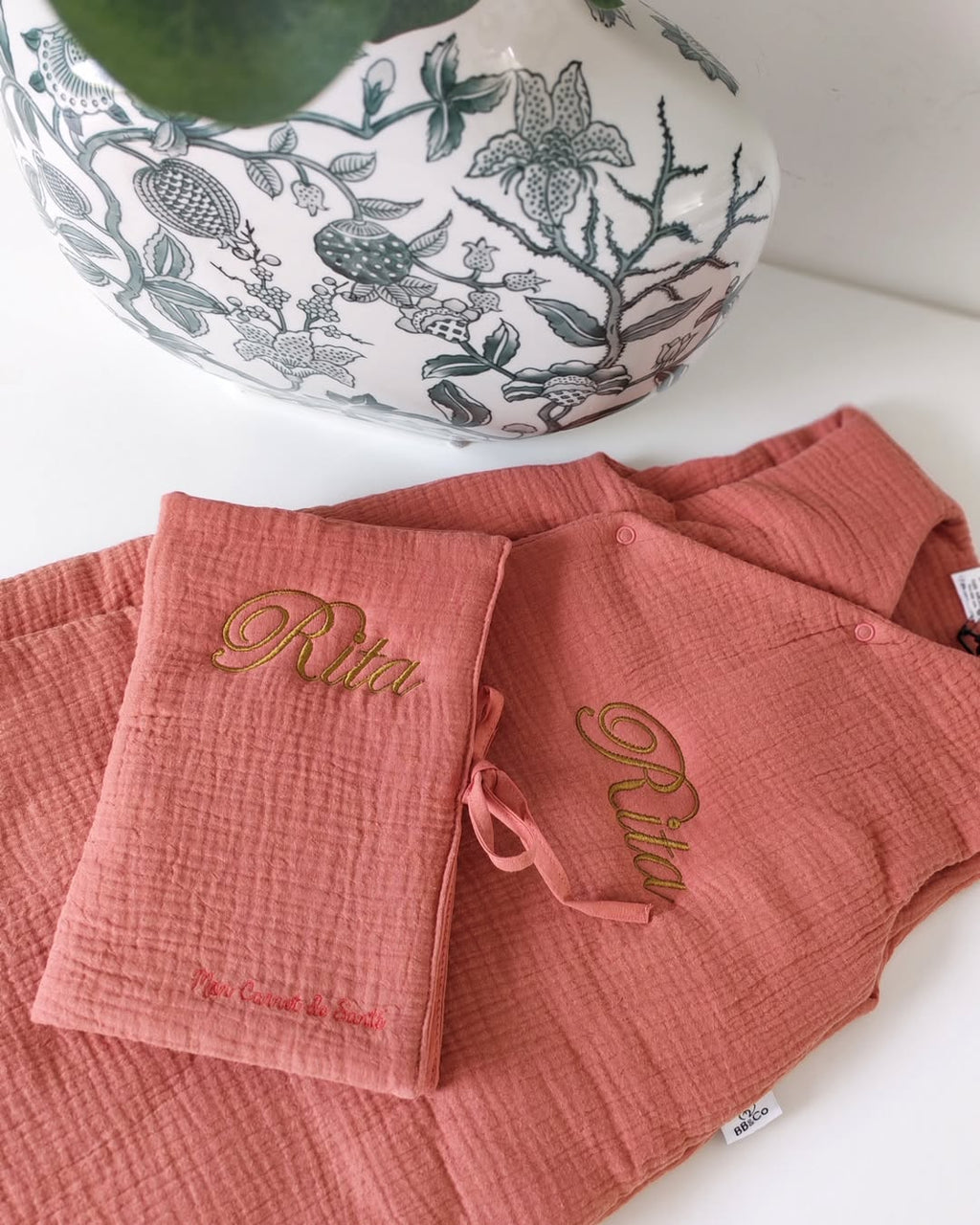 gigoteuse gaz de coton prénom brodé